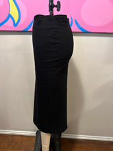Load image into Gallery viewer, Donna Karan Size S Black Pencil Skirt

