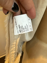 Load image into Gallery viewer, Izzue Size XS Cream Angora Funnel Neck Vest
