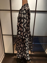 Load image into Gallery viewer, Moschino Size 8 Black &amp; White Wool 3/4 Sleeve Coat
