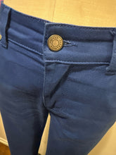 Load image into Gallery viewer, Alexander McQueen Size 42 Blue Jeans w/ Zipper side details
