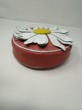 Load image into Gallery viewer, Moschino Peach and White Daisy Circle Bag
