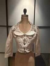 Load image into Gallery viewer, Moschino Size 8 White Stretch Cotton Flower Collar Jacket
