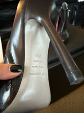 Load image into Gallery viewer, Sergio Rossi 39 1/2 Black Leather Ankle Boots
