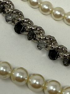 Moschino 30th Aniversar Faux Pearl Chain Necklace Archivio