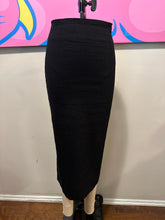 Load image into Gallery viewer, Donna Karan Size S Black Pencil Skirt
