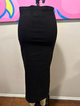 Load image into Gallery viewer, Donna Karan Size S Black Pencil Skirt
