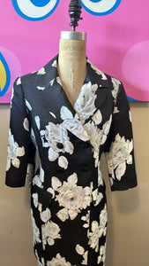 St. John Size 6 Black & White Silk Blend Coat