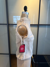 Load image into Gallery viewer, Izzue Size XS Cream Angora Funnel Neck Vest

