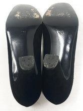 Load image into Gallery viewer, Gucci Black Fabric Suede Trim Pumps Vintage
