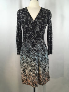 Missoni Size 40 Black & White Knit Dress 1-308-41819
