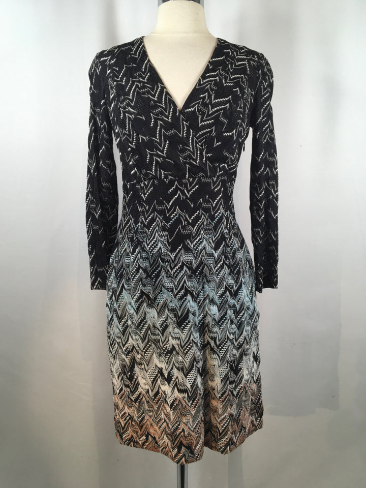 Missoni Size 40 Black & White Knit Dress 1-308-41819