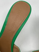 Load image into Gallery viewer, Bottega Veneta Green Grass Leather 39  Mules Square Toe
