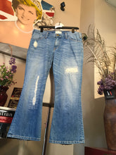 Load image into Gallery viewer, Current / Elliott Sz 27 Blue Stretch Cotton Distressed Jeans 2400-293-52120
