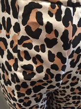 Load image into Gallery viewer, Michael Kors Sz 4 Tan Black Silk Texxtured Animal Print Cropped Pants 1-13-51019
