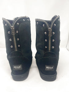 Pegia 40 Black Sheapskiin Suede Boots Studs 2870-139-11121