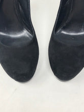 Load image into Gallery viewer, Yves Saint Laurent Black Trib Too Suede Pumps 1-532-112021
