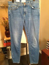 Load image into Gallery viewer, Current / Elliott Size 29 Light Blue The Stilletto Jeans 2400-324-31020
