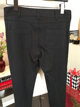 Load image into Gallery viewer, Vince Size 6 Black Riding Equestrian Style Skinny Leggings Pants 2400-469-3520
