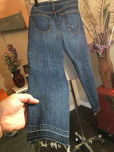 Load image into Gallery viewer, Current / Elliott Size 28 Blue Stretch Cotton Distressed Jeans 2400-314-52120
