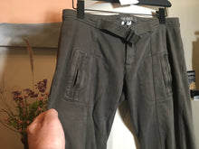 Load image into Gallery viewer, TR 900 Size 2 Olive Green Cotton Cargo Cropped Pants 2400-301-22920
