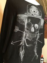 Load image into Gallery viewer, 291 Size 1 Black Cashmere SKull Arrow  Sweater 2400-850-9220
