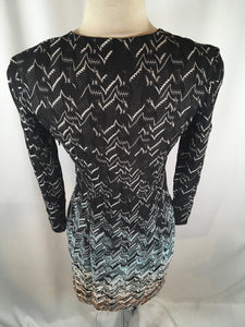 Missoni Size 40 Black & White Knit Dress 1-308-41819