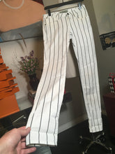 Load image into Gallery viewer, Closed Size 28 White &amp; Black Cotton Striped Pants NWT 2400-404-22920
