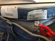 Load image into Gallery viewer, Current / Elliott Size 29 Light Blue The Stilletto Jeans 2400-324-31020
