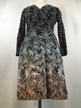 Load image into Gallery viewer, Missoni Size 40 Black &amp; White Knit Dress 1-308-41819
