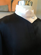 Load image into Gallery viewer, Brand Valentino Size S Black &amp; Ivory Silk Satin Blouse - 2217-35-72319
